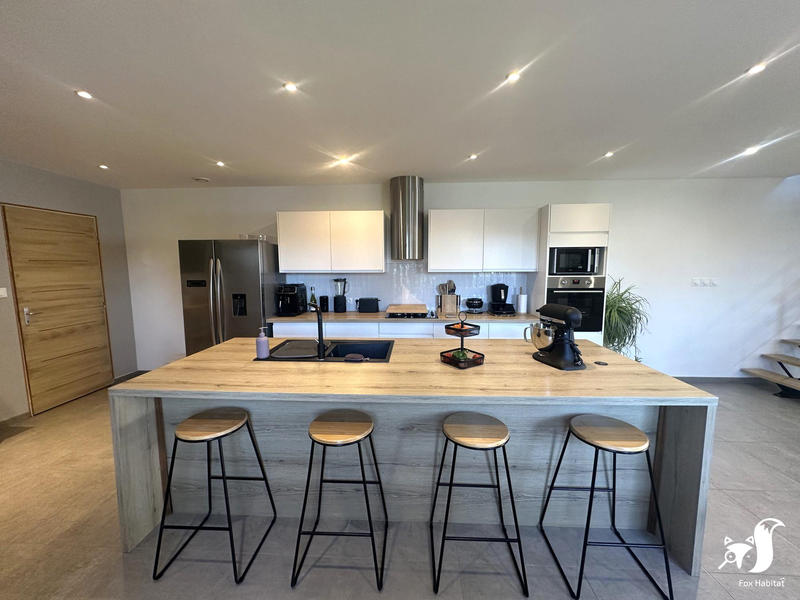 Maison - 158 m² - 5 pièces