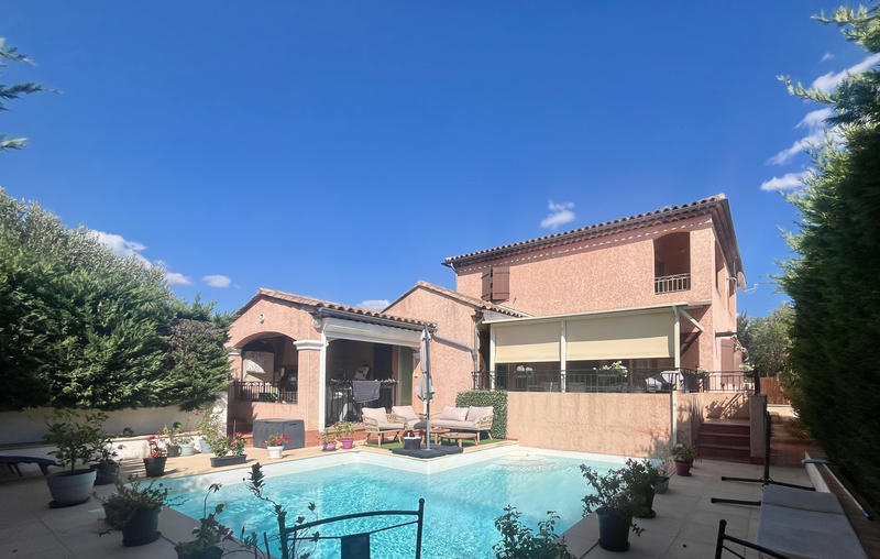 Villa - 164 m² - 5 pièces