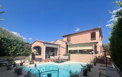 Villa - 164 m² - 5 pièces