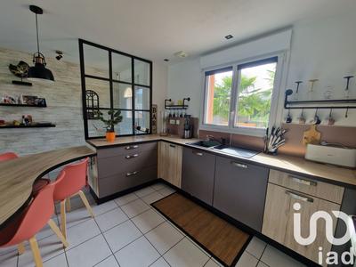 Maison - 98 m² - 5 pièces