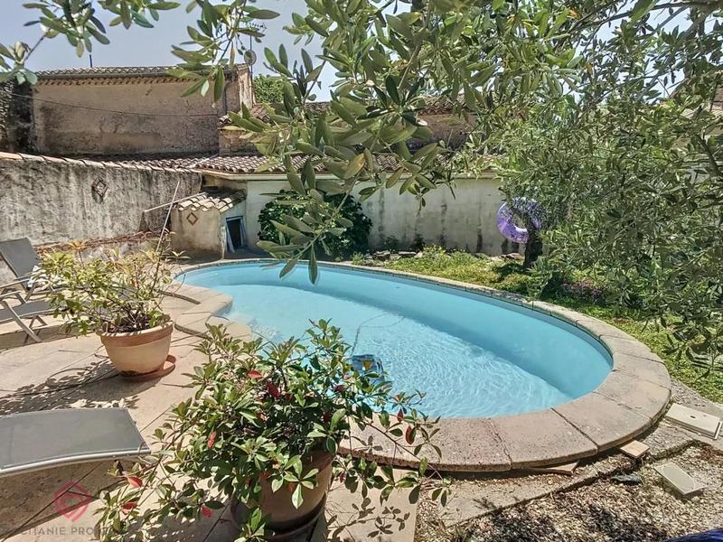 Maison de village - 179 m² - 6 pièces