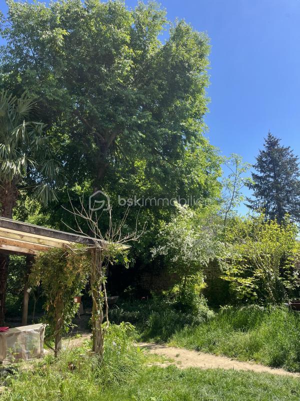 Maison - 210 m² - 6 pièces