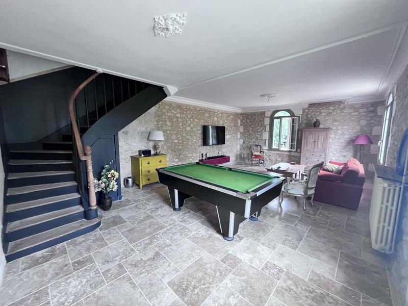 Maison ancienne - 316 m² - 12 pièces