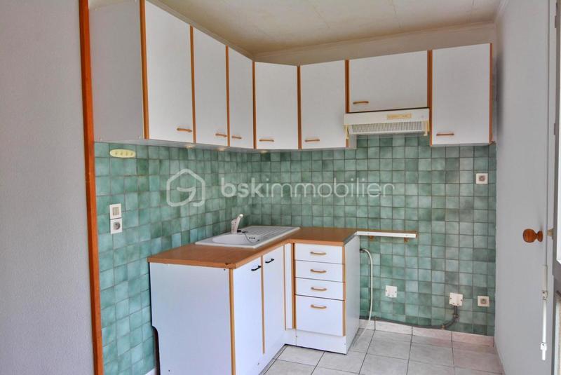 Studio - 25 m² - 2 pièces