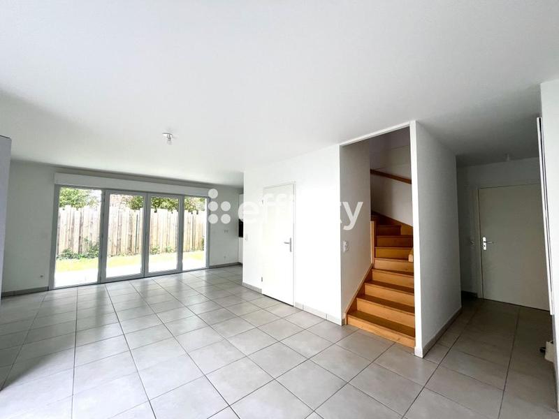 Appartement - 93 m² - 4 pièces