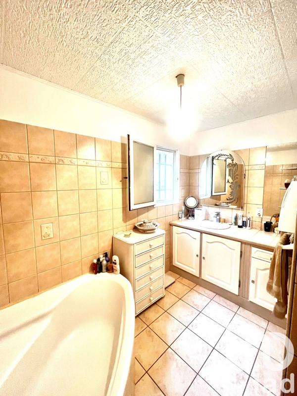 Maison - 165 m² - 5 pièces