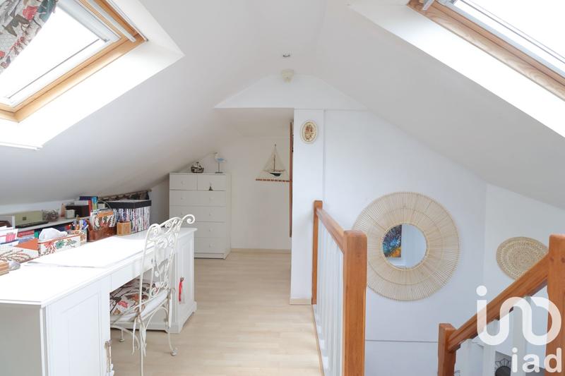 Maison - 178 m² - 9 pièces