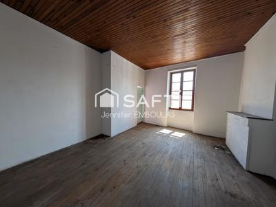 Maison - 110 m² - 4 pièces