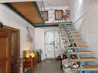 Maison - 280 m² - 9 pièces