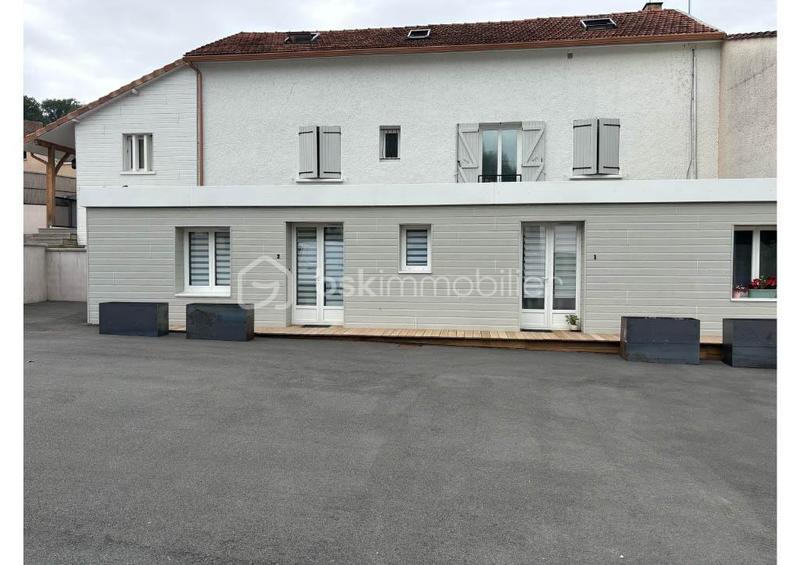 Immeuble - 256 m² - 11 pièces