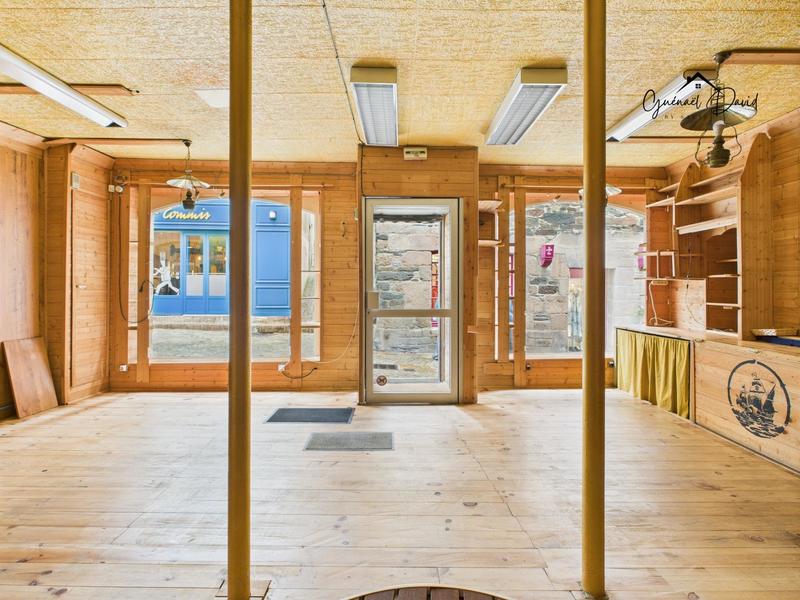 Local commercial - 155 m² - 5 pièces