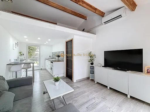 Villa - 182 m² - 8 pièces
