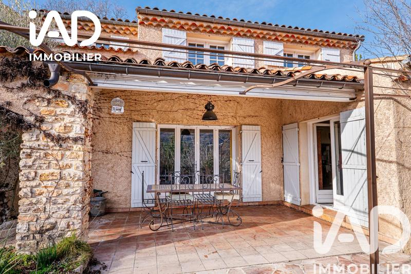 Maison - 250 m² - 5 pièces