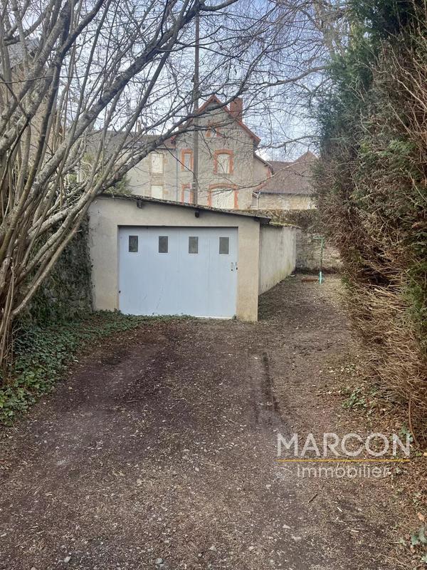 Maison - 207 m² - 9 pièces