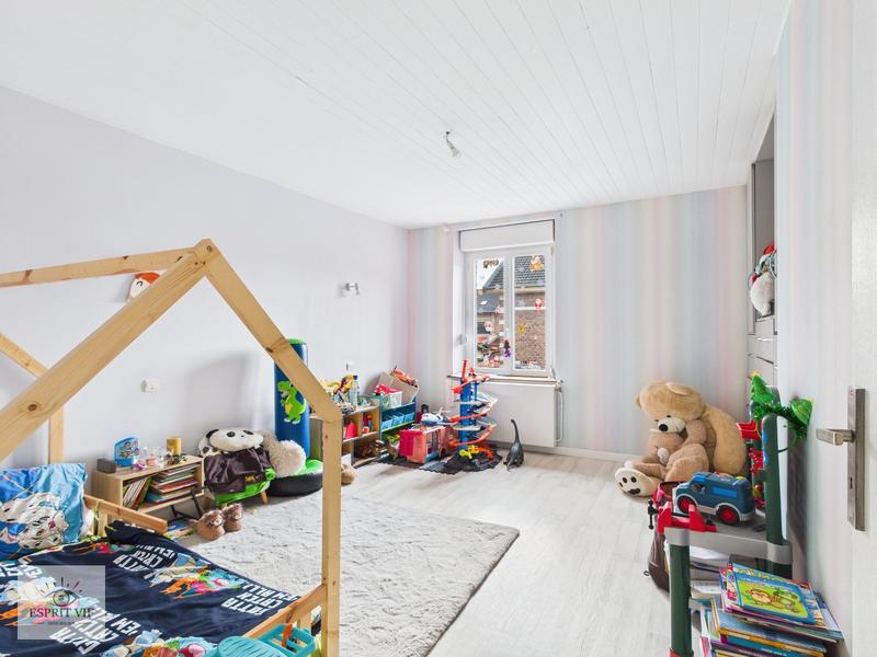 Maison - 96 m² - 5 pièces