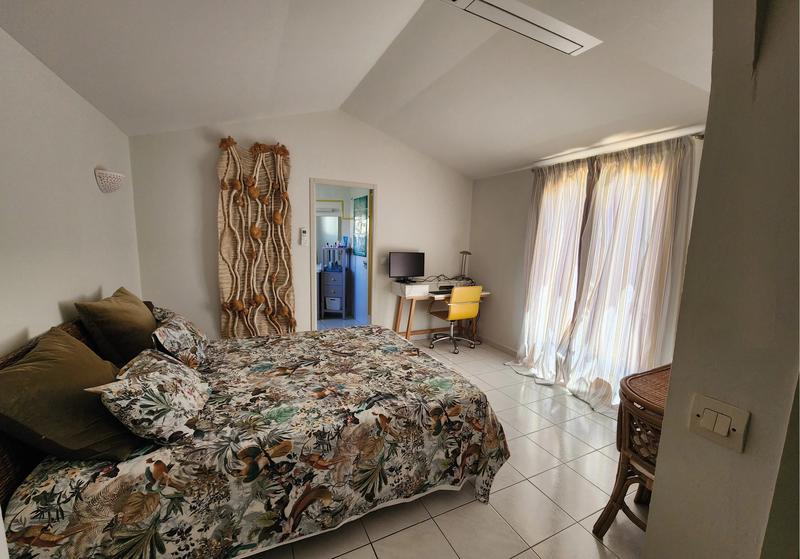 Maison - 204 m² - 8 pièces