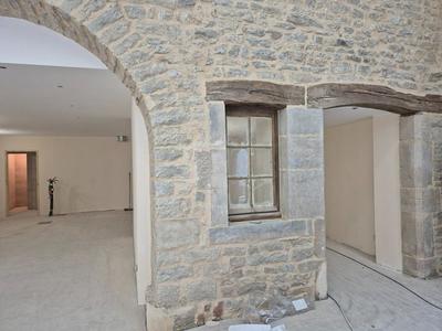 Local d'activité / Entrepôt - 180 m²