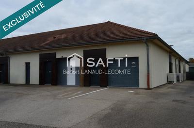 Local commercial - 83 m² - 3 pièces