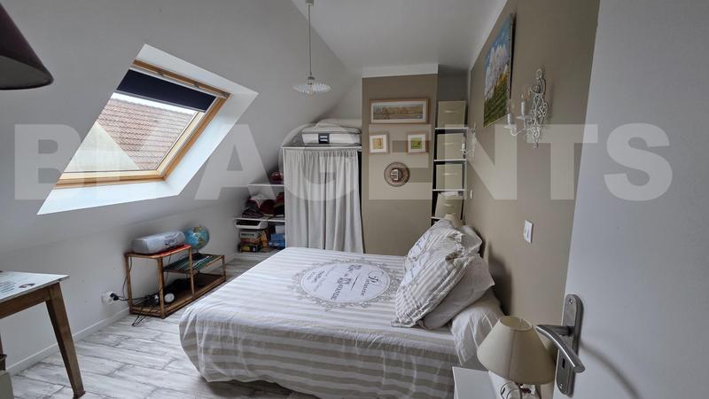 Pavillon - 122 m² - 7 pièces