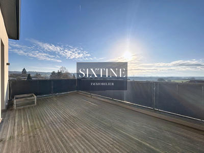 Appartement - 80 m² - 5 pièces