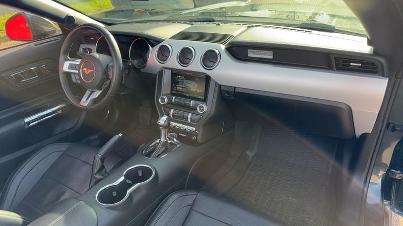 Ford Mustang Cabriolet 5.0 V8 440.0 Bva 6 Gt - Automatique Entretien constructeur