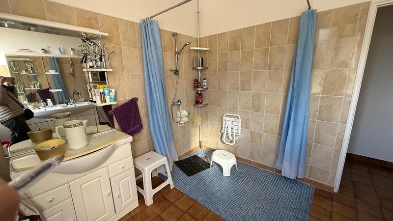 Maison - 200 m² - 8 pièces