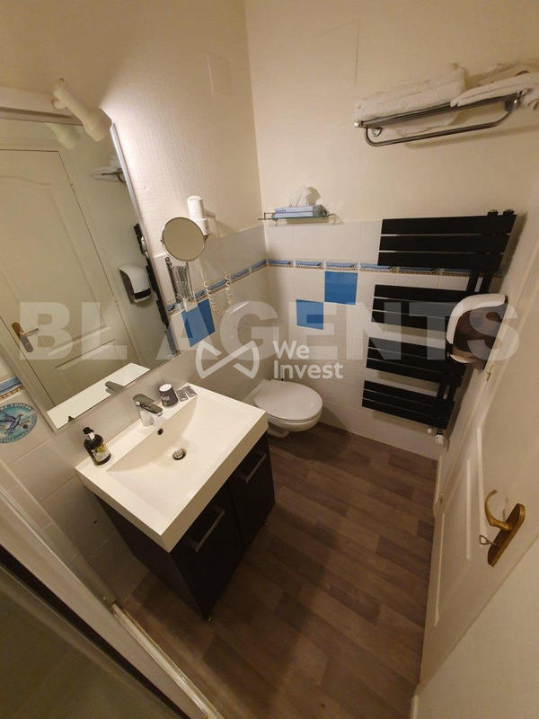 Maison - 637 m² - 20 pièces