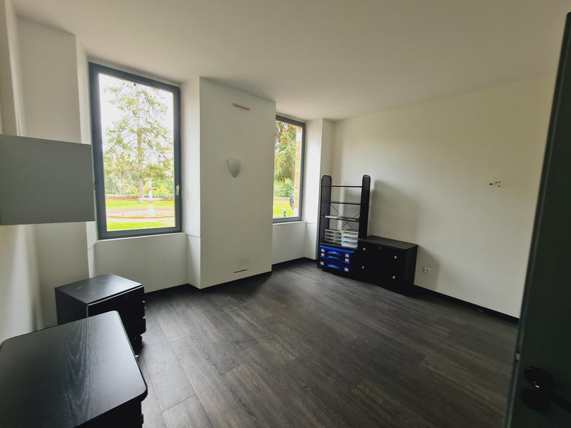 Propriété - 656 m² - 14 pièces