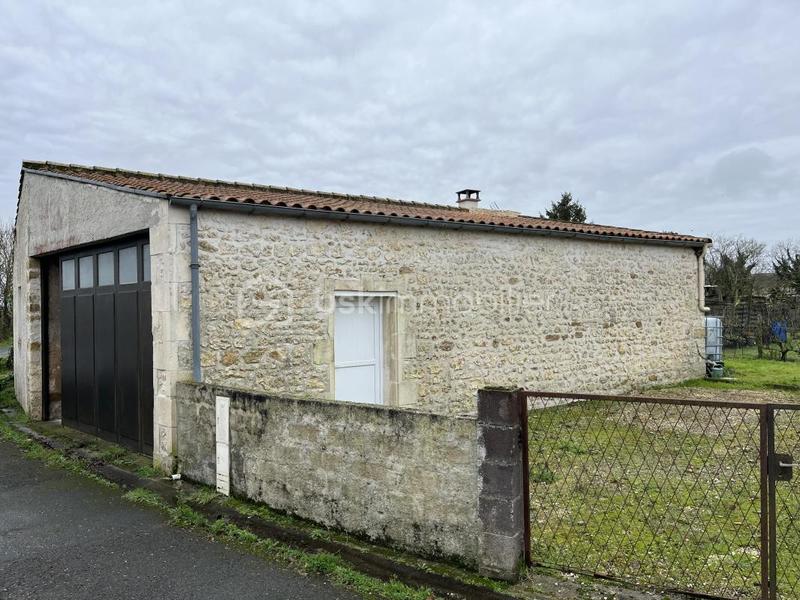 Grange - 55 m² - 1 pièce