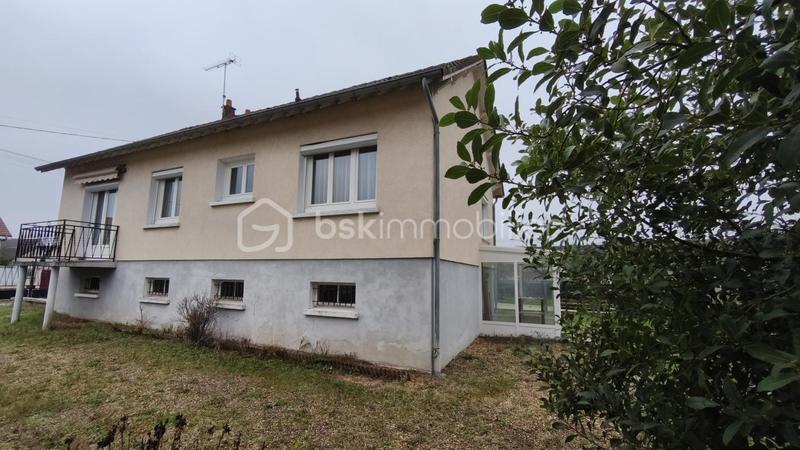 Maison traditionnelle - 76 m² - 3 pièces