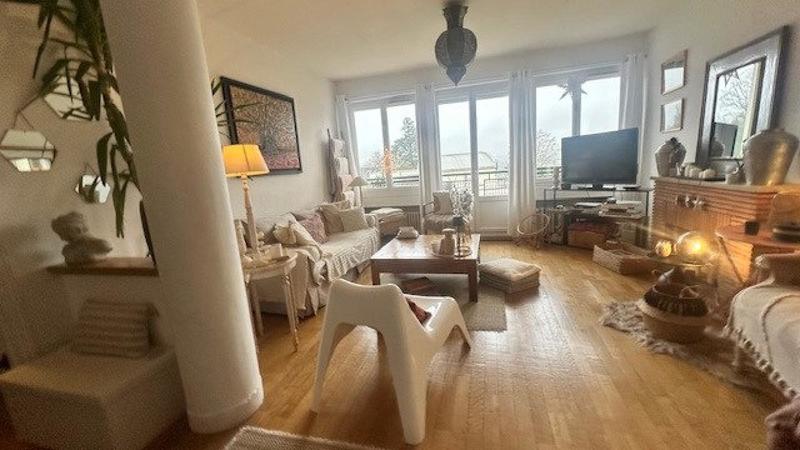Appartement - 104 m² - 5 pièces
