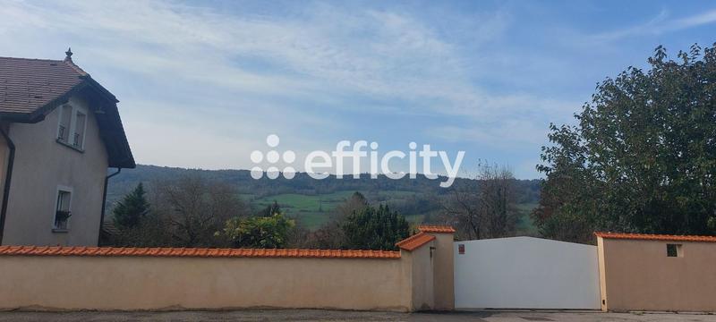 Maison - 213 m² - 9 pièces