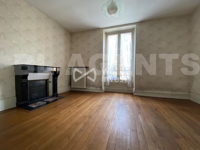 Maison - 100 m² - 6 pièces