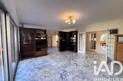 Appartement - 144 m² - 5 pièces