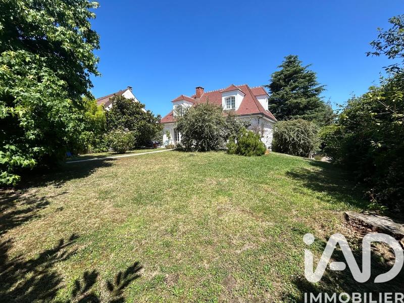 Maison - 137 m² - 6 pièces