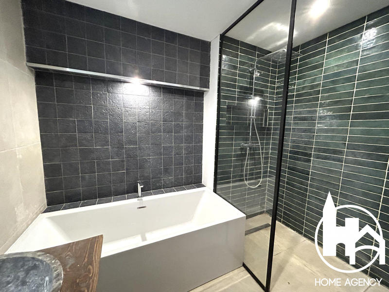 Maison ancienne - 191 m² - 6 pièces