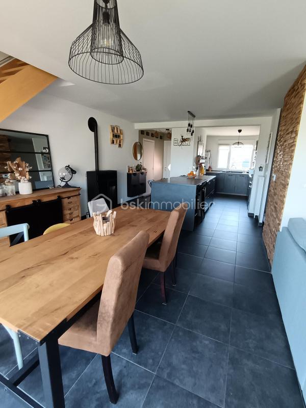 Maison - 102 m² - 5 pièces