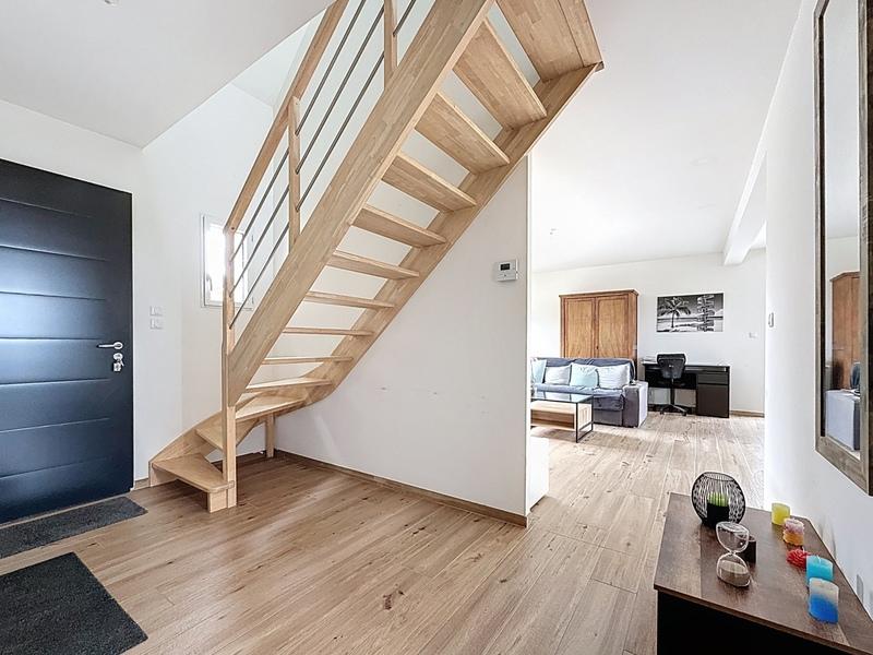 Maison - 178 m² - 8 pièces