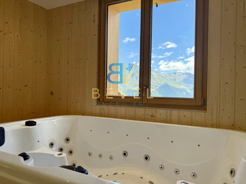 Châlet - 329 m² - 13 pièces