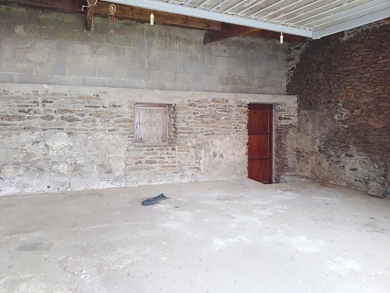 Parking / Garage - 65 m²