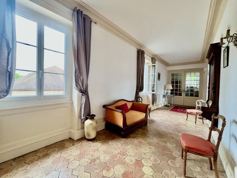 Appartement - 220 m² - 6 pièces