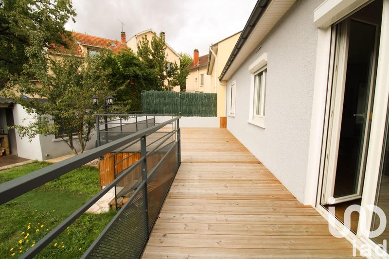 Maison - 98 m² - 4 pièces