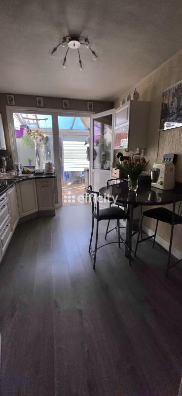 Maison - 85 m² - 4 pièces