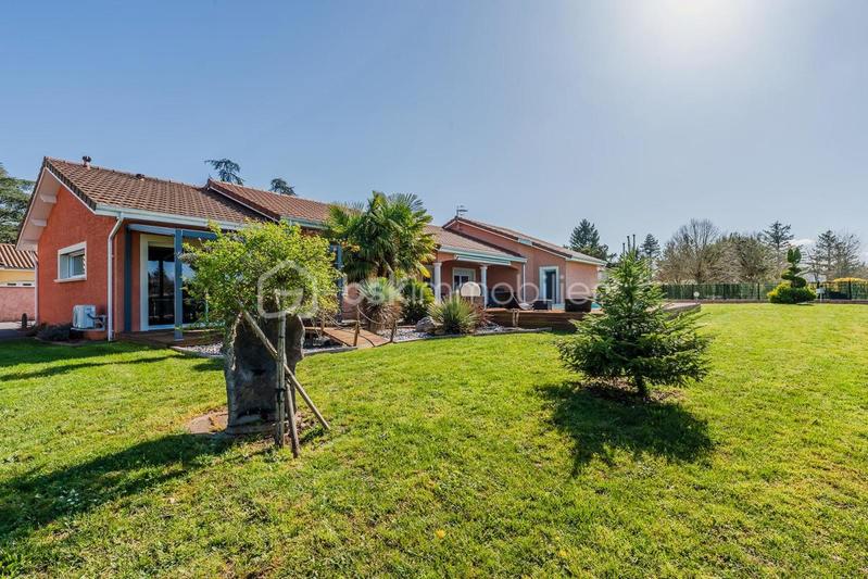 Maison - 190 m² - 7 pièces