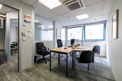 Local commercial - 225 m² - 8 pièces