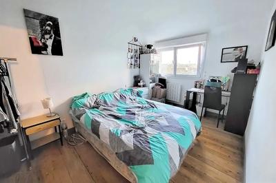 Maison - 162 m² - 8 pièces