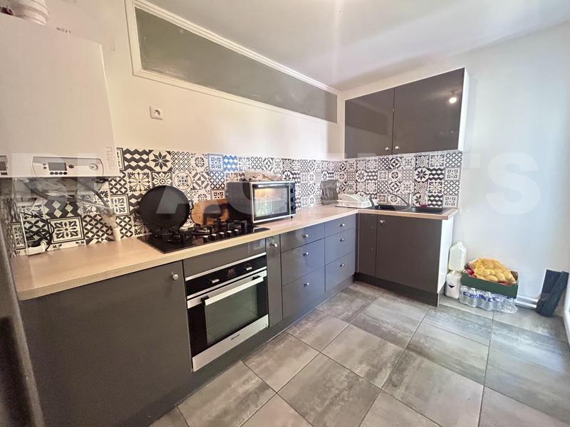 Appartement - 83 m² - 4 pièces