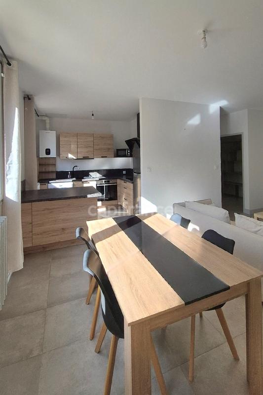 Appartement - 72 m² - 3 pièces