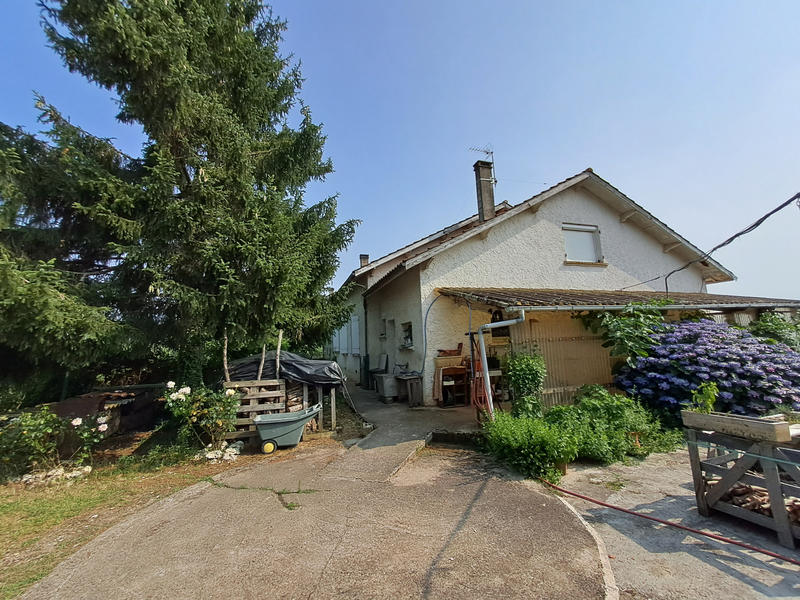 Propriété - 295 m² - 11 pièces