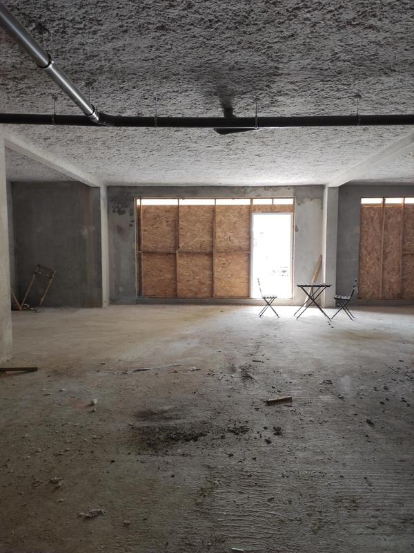 Local commercial - 77 m²